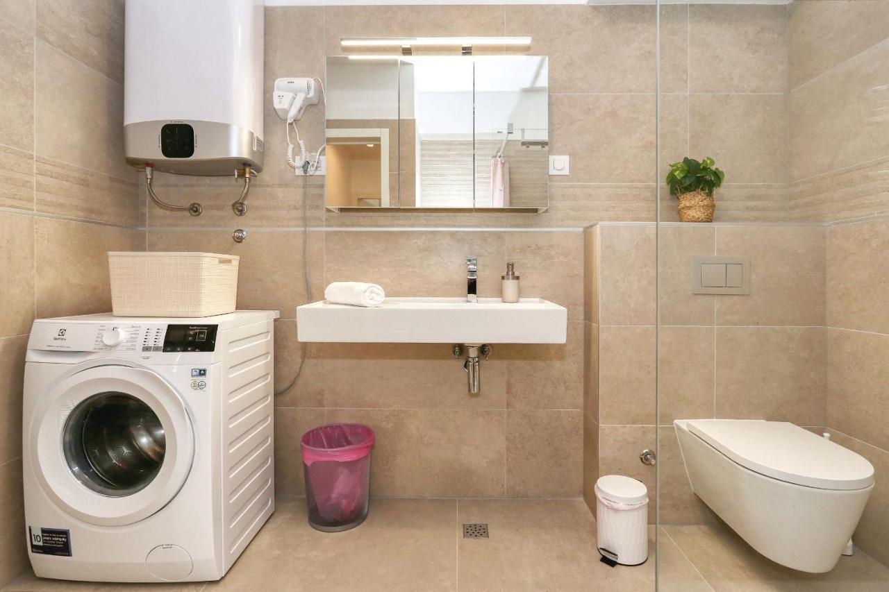 Apartments Luna With Free Parking Zadar Exterior photo