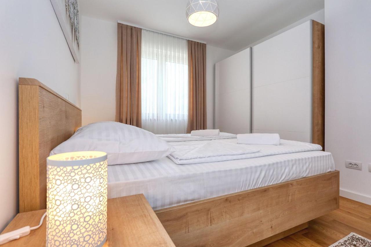 Apartments Luna With Free Parking Zadar Exterior photo